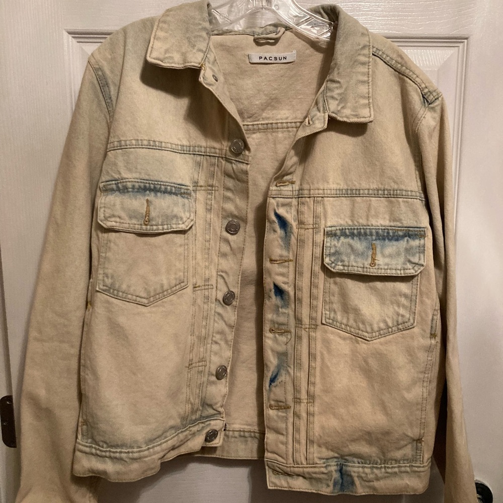 PacSun Men’s classic fit washed out Medium Denim Jean Jacket